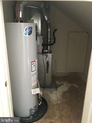 162 Point Ct, Lawrence Township NJ  08648-2858 exterior