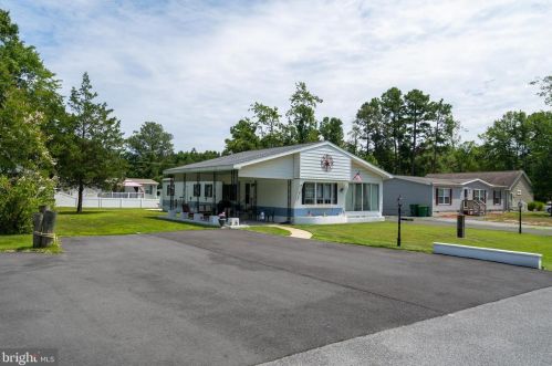 37120 Mississippi Dr, Frankford, DE 19945-3631