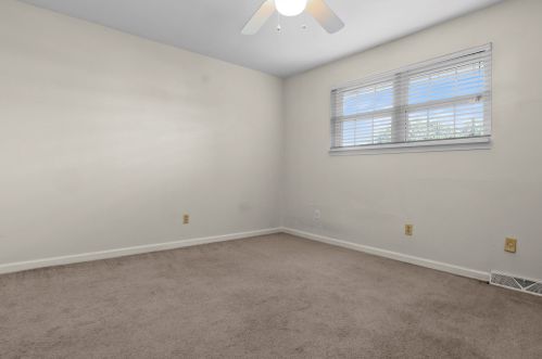 703 Center St, Mount Pleasant SC  29464-4902 exterior