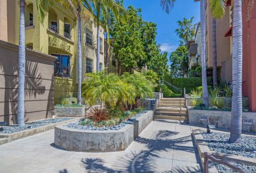 1270 Cleveland Ave, San Diego CA 92103-3377 exterior