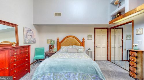 6 Chatham Ct, Dover DE  19901-3909 exterior