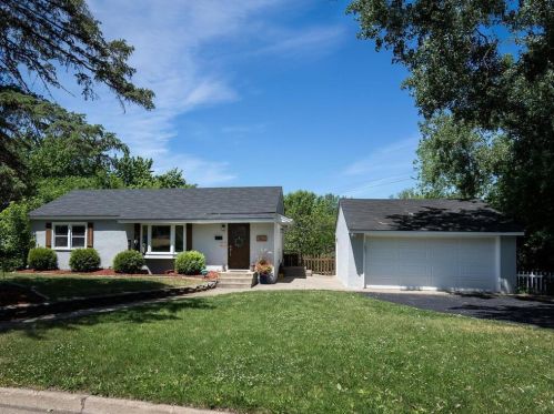 1602 Edgewood Ave, Minneapolis MN  55426-2102 exterior