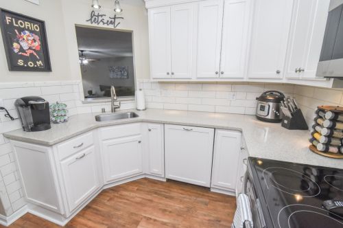 302 Keeneland Dr, Newport KY  41075-4071 exterior