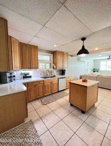 6900 84th Ave, Vero Beach FL  32967-4000 exterior