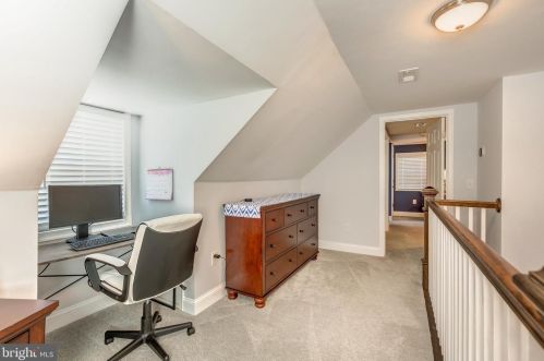 6710 Chestnut Ave, Falls Church VA  22042-2112 exterior