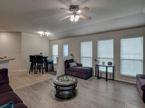 6804 Adella Ct, Pearland TX 77584-3213 exterior