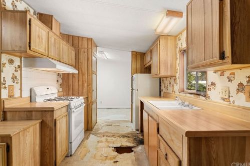 6499 13th Ave, Lucerne CA  95458-8631 exterior