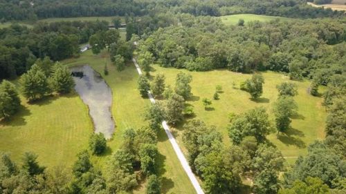 1752 Hillendale Rd, Crossville, TN 38572-3198