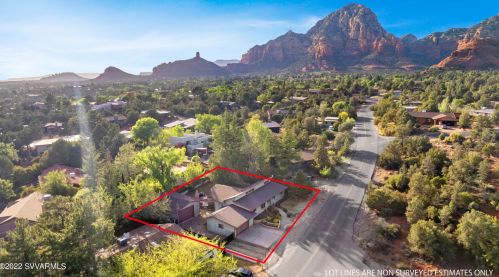305 Mtn Shadows Dr, Sedona AZ 86336-3929 exterior