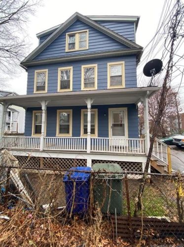 19 Dewey Ct, Bridgeport, CT 06605-1624