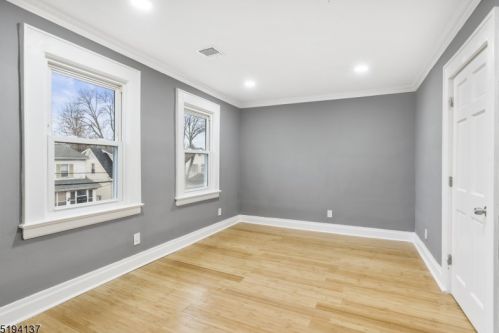 48 Oakland St, Irvington NJ  07111-2005 exterior