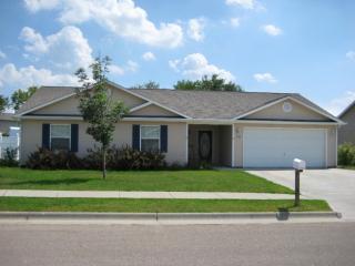 132 Butterfield Rd, Manhattan KS  66502-6621 exterior