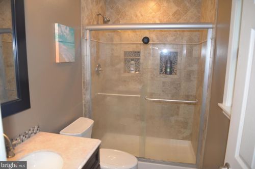 156 Boxwood Ct, Pottstown PA  19464-1500 exterior