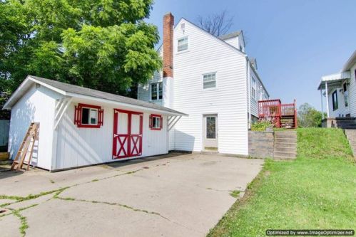 1861 Montour St, Moon Twp, PA 15108-3059