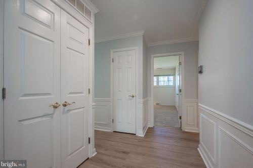 1912 Beechwood Dr, Wilmington DE  19810-4359 exterior