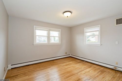 20 Kierstead Ave, Nutley NJ  07110-2528 exterior