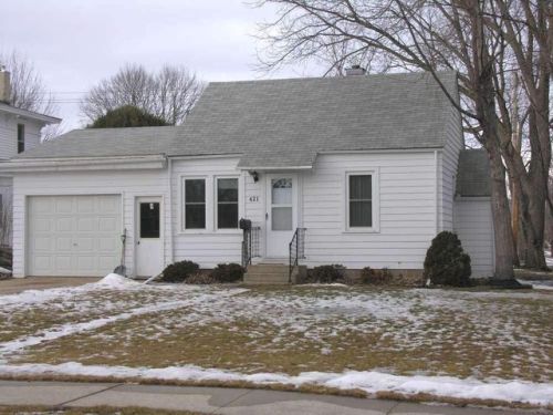 421 Ash St, Osage, IA 50461-1148