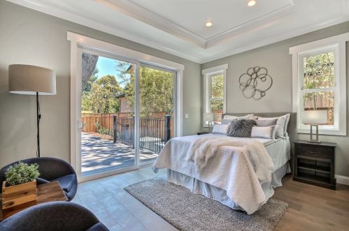 575 Beresford Ave, Redwood City CA  94061-4205 exterior