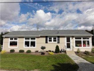 33 Elizabeth Rd, South Kingstown, RI 02882-5216