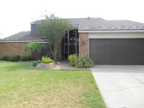 111 Seco Dr, Portland, TX 78374-1457