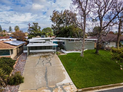 1815 Ridgewood Dr, Bakersfield CA 93306-3831 exterior