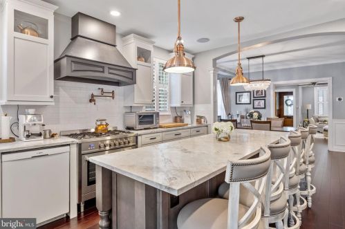 2511 Colorado St, Philadelphia, PA 19132-3822