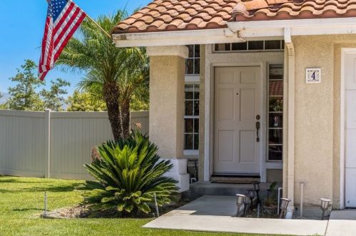 4 San Patricio, Trabuco Canyon, CA 92688-2550