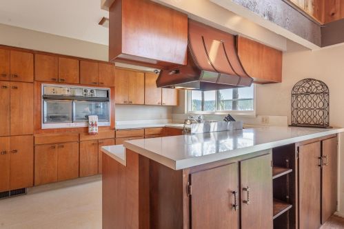 12726 Richards Blvd, Truckee CA  96161 exterior