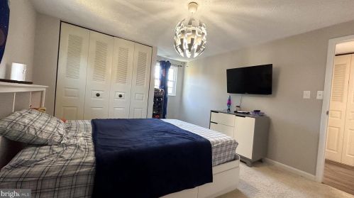 105 Appletree Dr, Leesburg VA  20176-4507 exterior