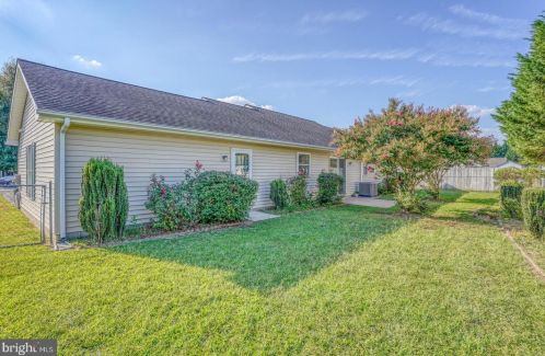 53 General Torbert Dr, Slaughter Beach, DE 19963-2553