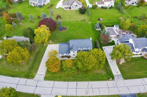 861 Country Club Ln, Fond Du Lac, WI 54935-8715