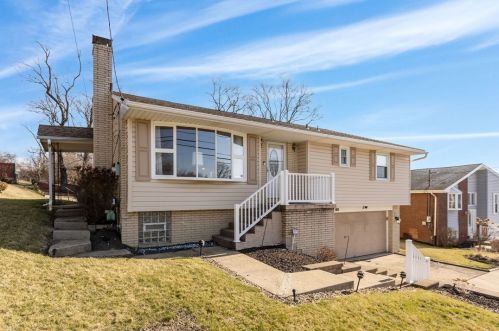 1141 Huston Dr, Pittsburgh, PA 15122-3103