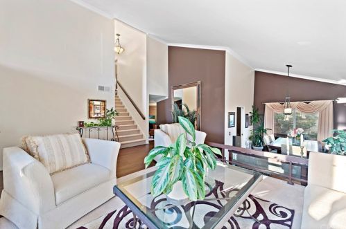 2 Emperor, Irvine CA 92604-1918 exterior