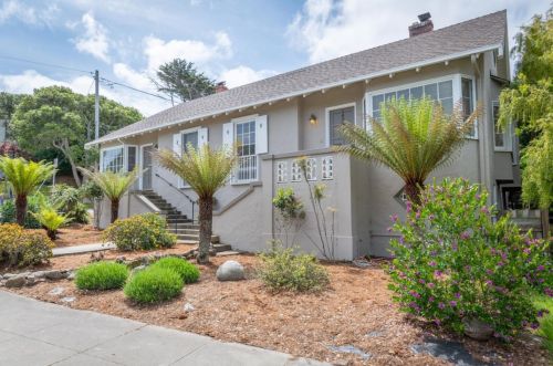 341 Lighthouse Ave, Del Monte Park, CA 93950-2951
