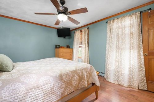 37 Plant St, Cumberland RI  02864-1910 exterior