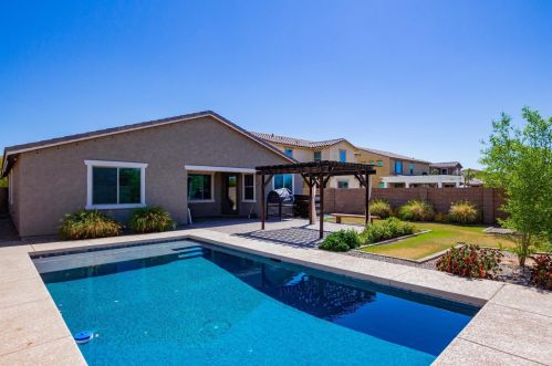 3948 Strawberry Dr, Gilbert AZ  85298-3703 exterior