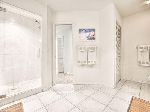 1826 Farm Trl, Sanibel FL  33957-4118 exterior