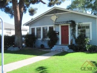 1009 31st St, Bakersfield, CA 93301-2113