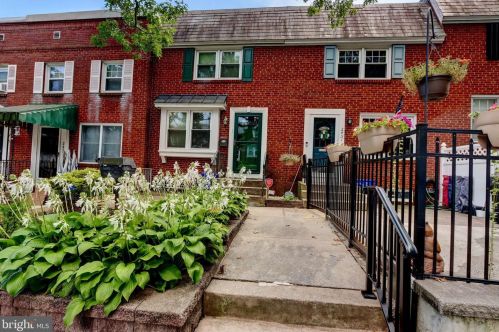 2453 Mercer St, Harrisburg PA  17104-2132 exterior