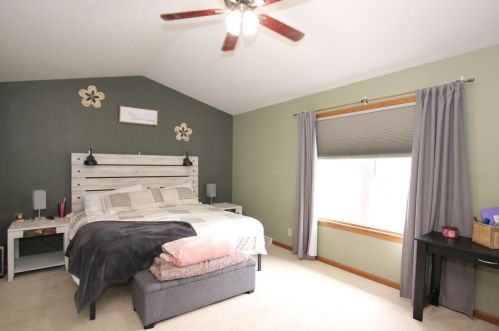 473 Pine Tree Dr, Fond Du Lac WI  54935-5474 exterior