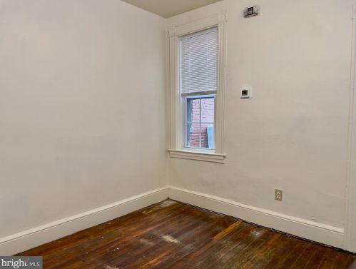 565 Pershing Ave, Lancaster PA  17602-4369 exterior