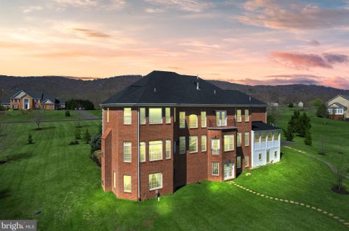 15840 Parnell Ct, Haymarket VA  20169-1667 exterior