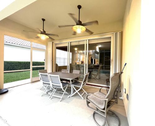 2028 Valencia Dr, Delray Beach FL  33445-5326 exterior