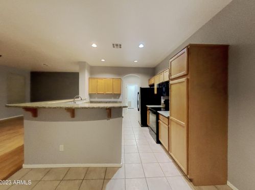 6147 Oraibi Dr, Glendale AZ  85308-5212 exterior