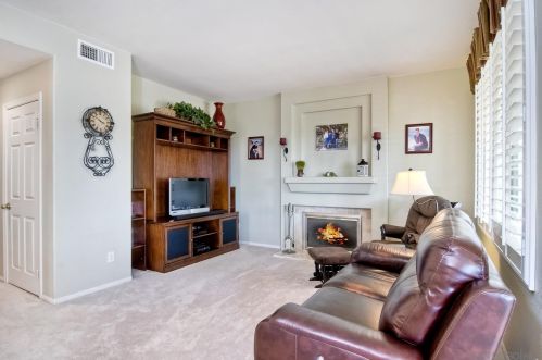 8963 Adobe Bluffs Dr, San Diego CA 92129-4400 exterior