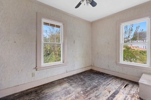 77 Vauxhall St, United States Coast Guard Ac CT  06320-5333 exterior