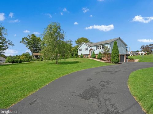 125 Llewellyn Rd, Primrose, PA 17901-9064