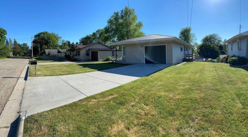 1508 Sandy Ln, Watertown, WI 53098-1611