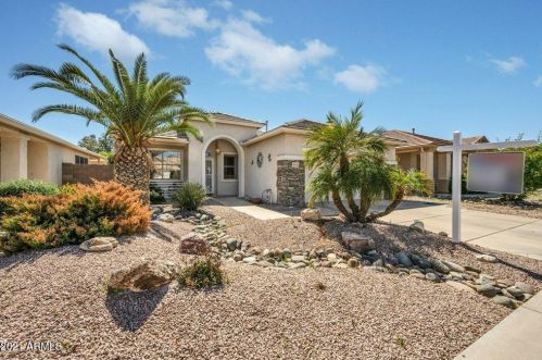18035 Udall Dr, Sun City, AZ 85374-2926