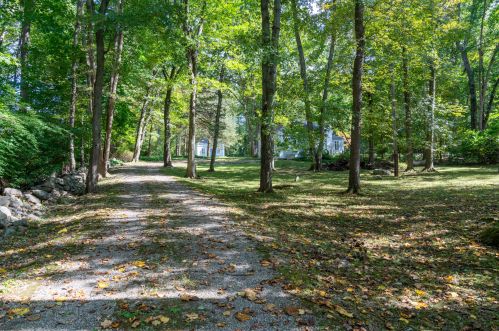 5 Father Peters Ln, New Canaan, CT 06840-2214